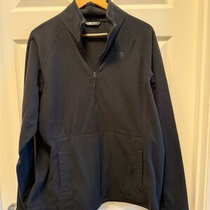 The North Face Men's Black Half-Zip Fleece Pullover